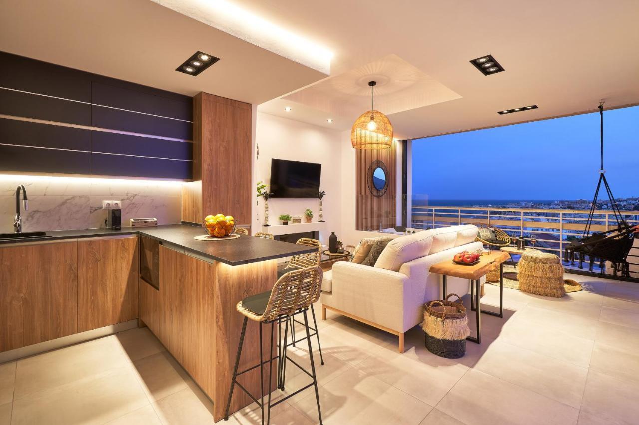 Pura Vida Luxury Apartment With Jacuzzi Torremolinos Bagian luar foto