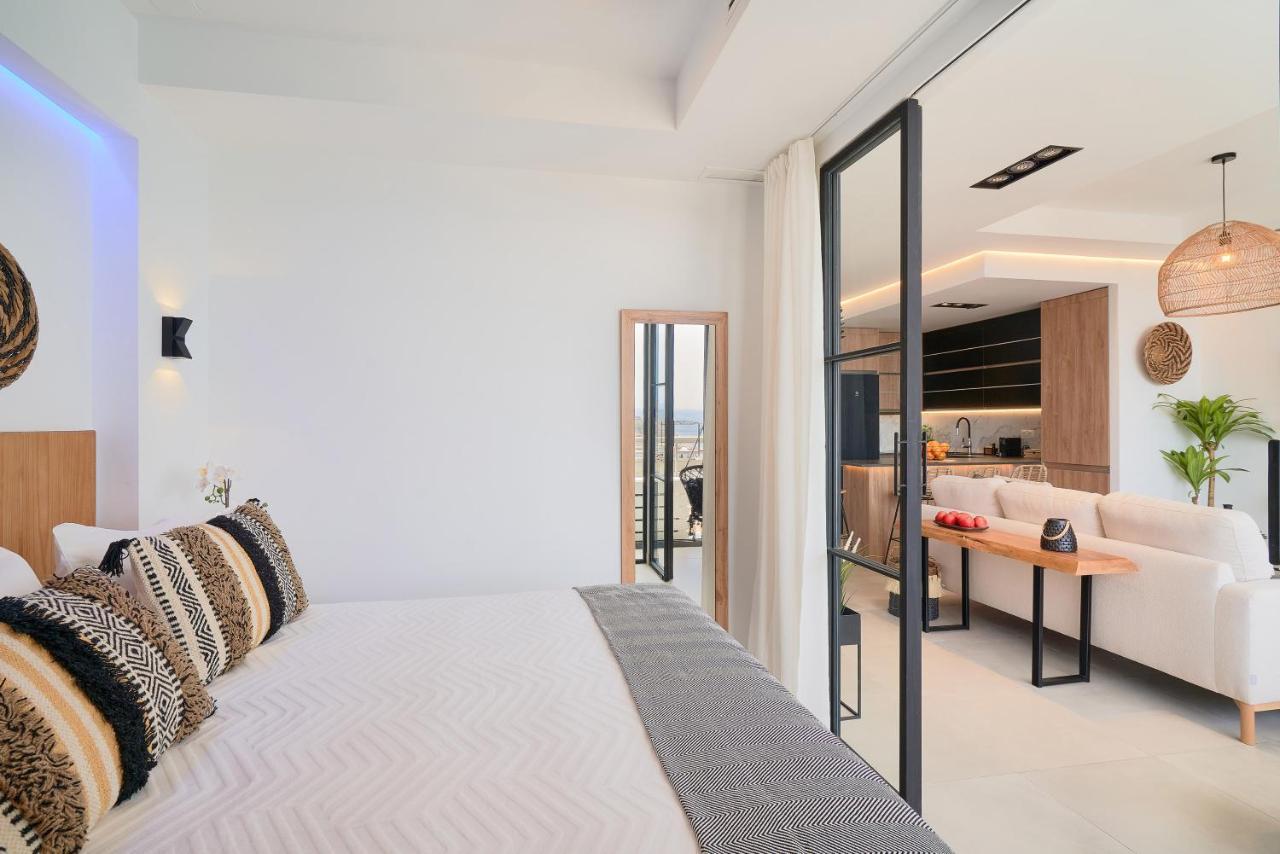 Pura Vida Luxury Apartment With Jacuzzi Torremolinos Bagian luar foto