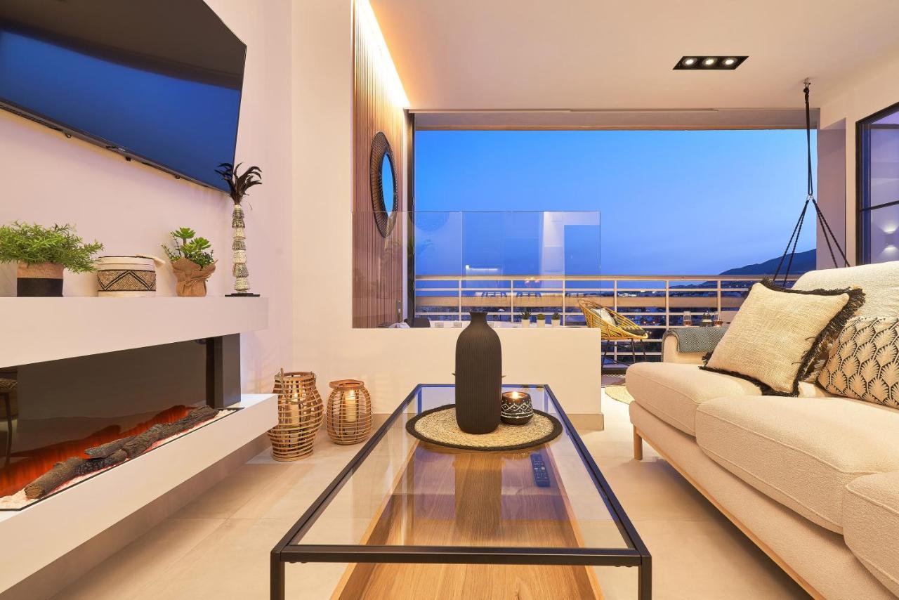 Pura Vida Luxury Apartment With Jacuzzi Torremolinos Bagian luar foto